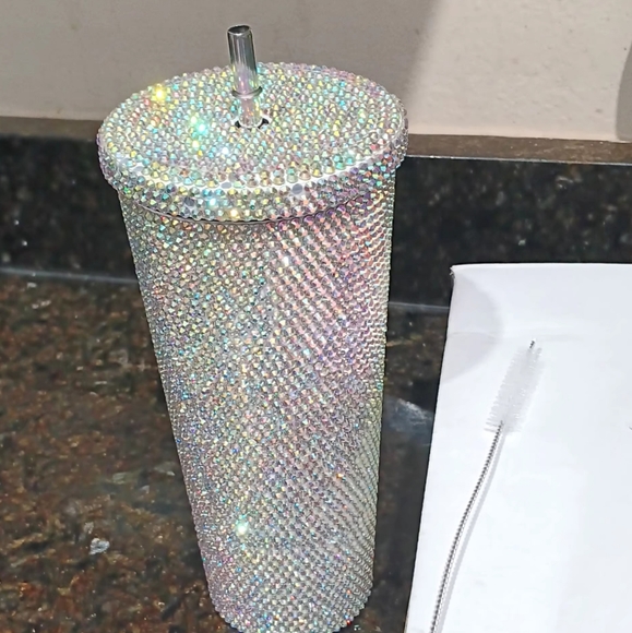 Diamond Studded Bling 26oz Tumbler w/ Stainless Steel Straw & Brush - Picture 1 of 9